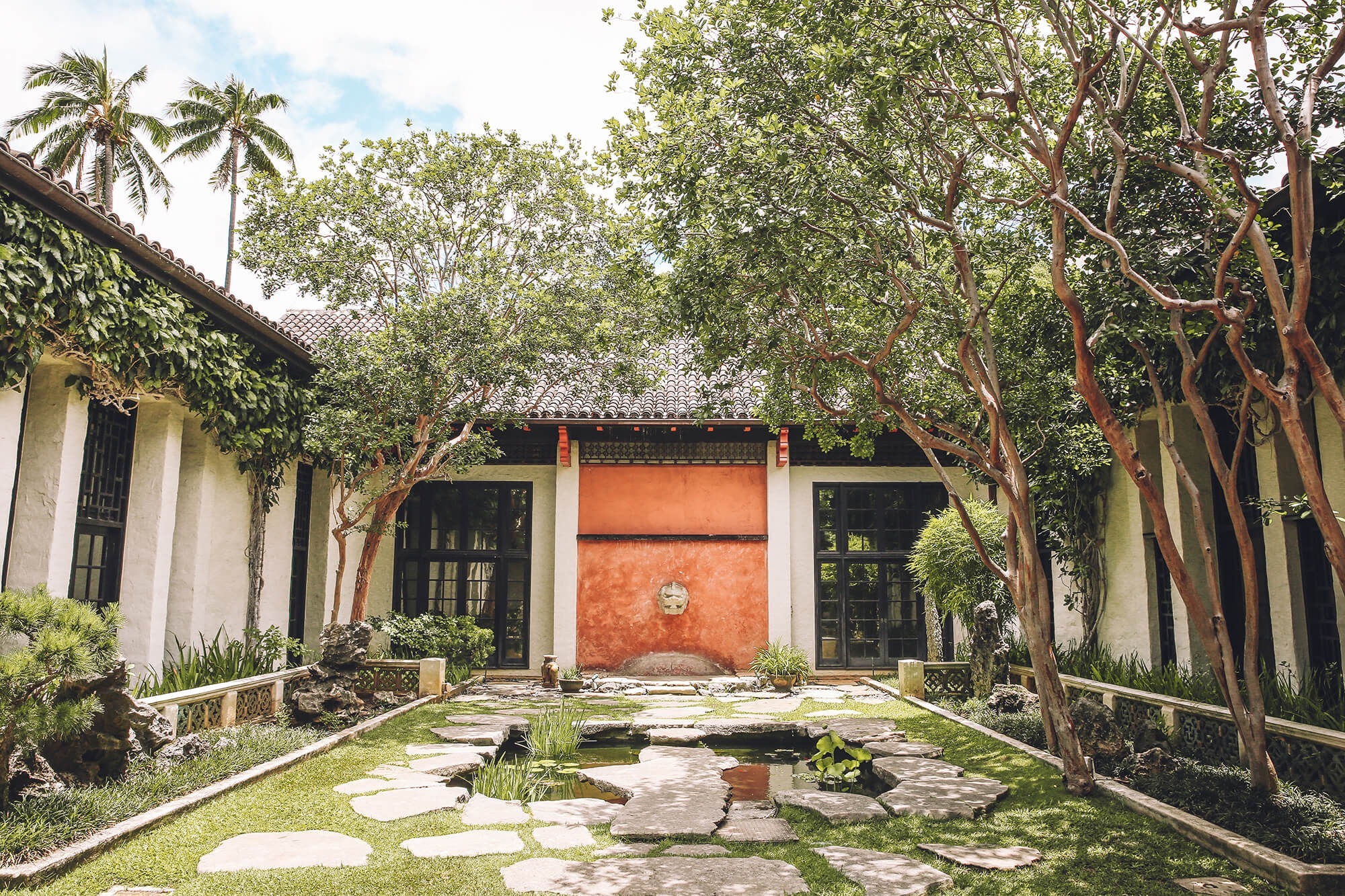 HoMA Courtyard—art museum garden